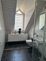Rocco Real Estate GmbH Einzigartige Dachmaisonette Riedikon – Luxusleben in Seenähe