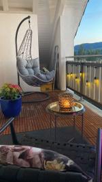 Rocco Real Estate GmbH Einzigartige Dachmaisonette Riedikon – Luxusleben in Seenähe